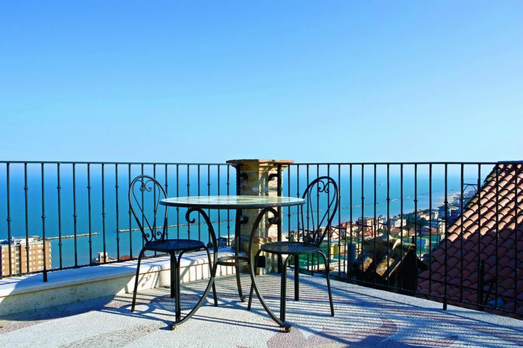 B&B La Torretta Sul Borgo Grottammare Εξωτερικό φωτογραφία