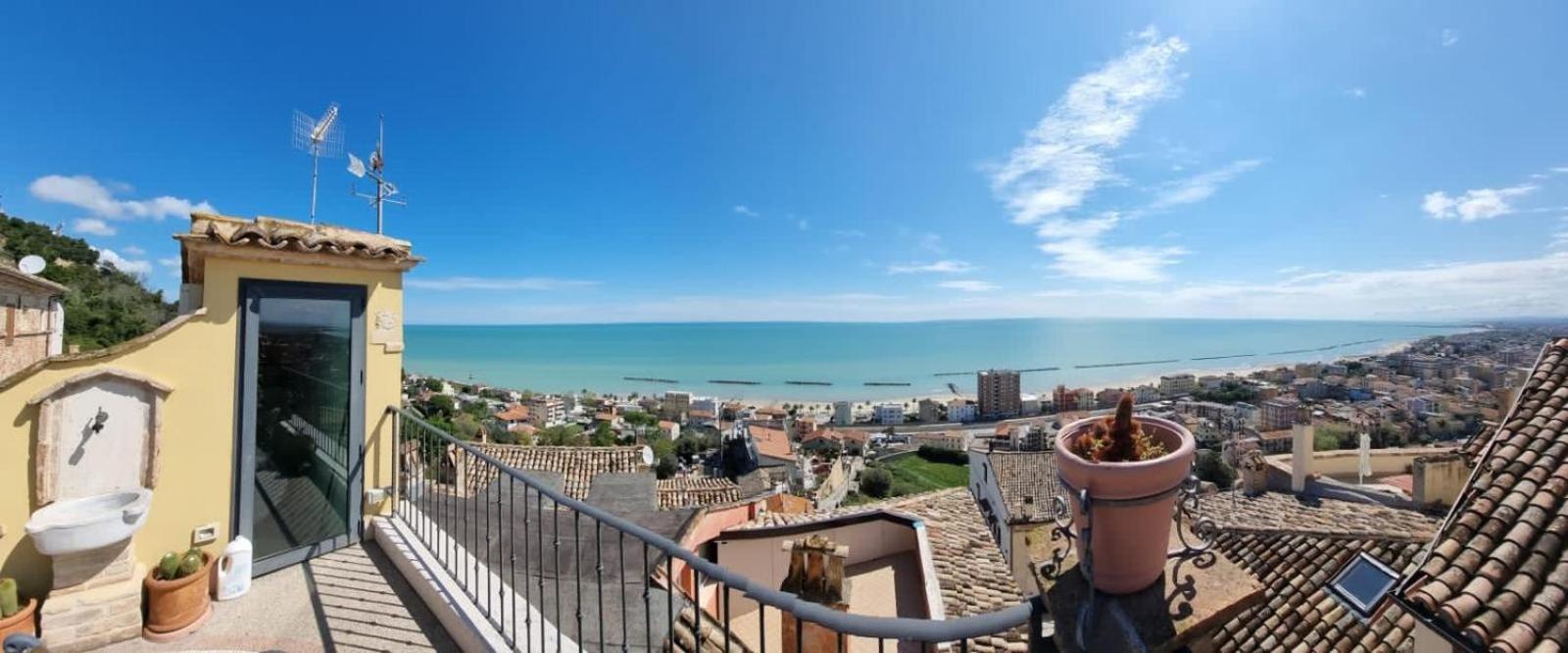 B&B La Torretta Sul Borgo Grottammare Εξωτερικό φωτογραφία